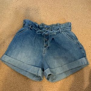 Hollister Paperbag Ultra High Rise Shorts